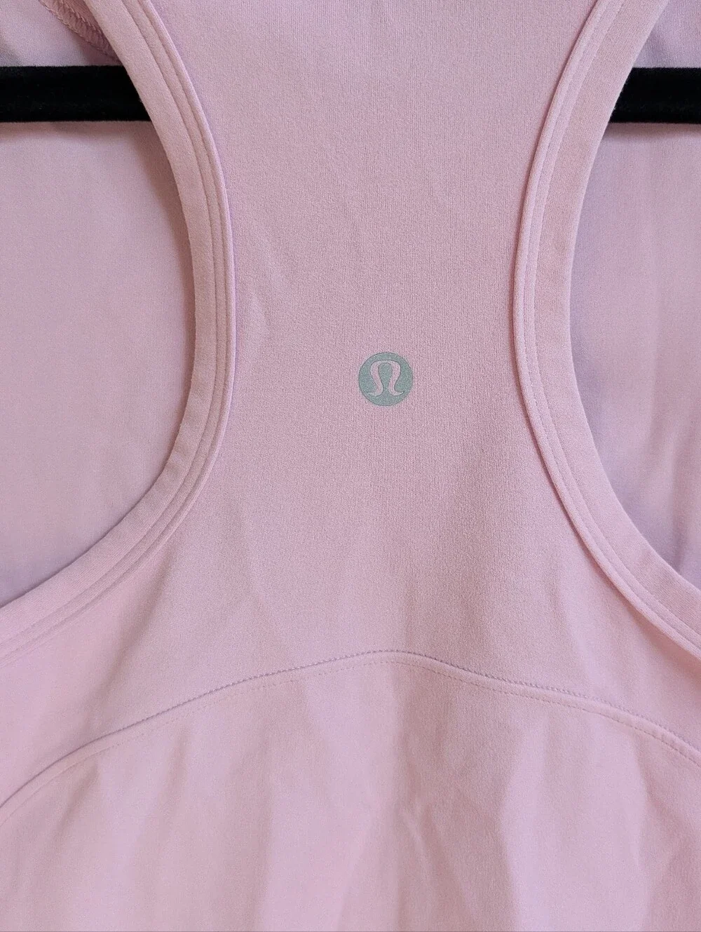 lululemon athletica sleeveless tank